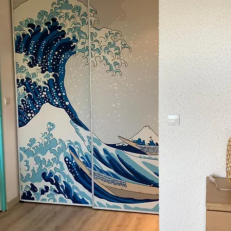 Le Poseidon Vue アパート カシ