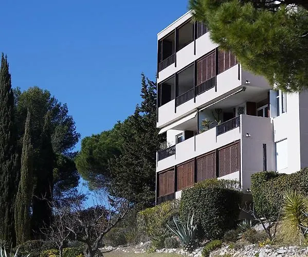 Le Poseidon Vue Apartment *