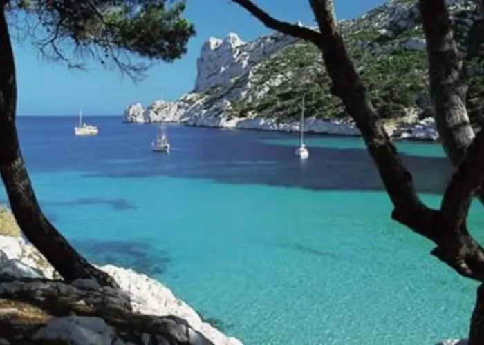 Le Poseidon Vue * Cassis